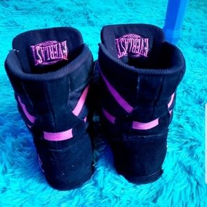 Everlast Women's High-Top Fashion Sneakers Size 7